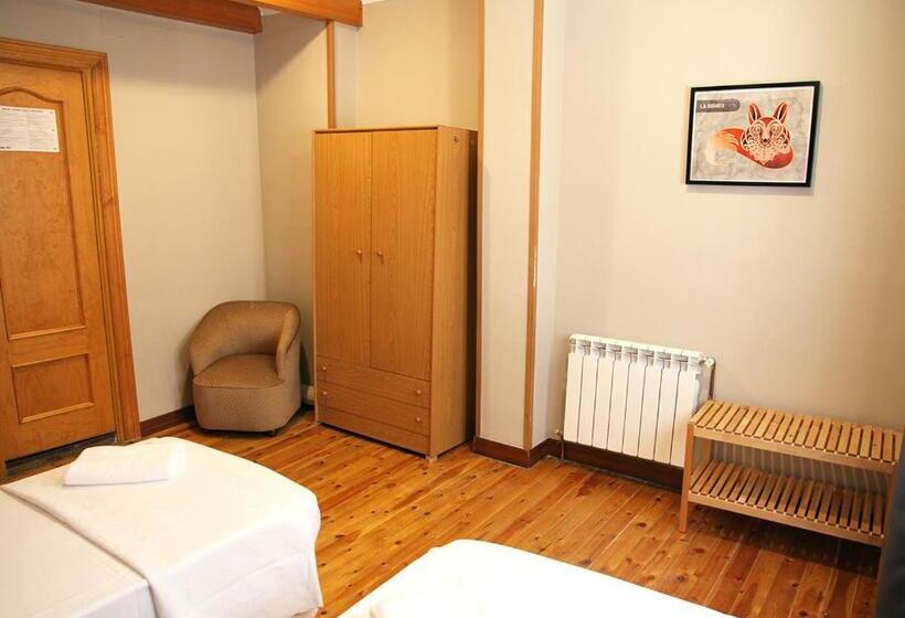 اتاق استاندارد, Hostal Fonda Prat