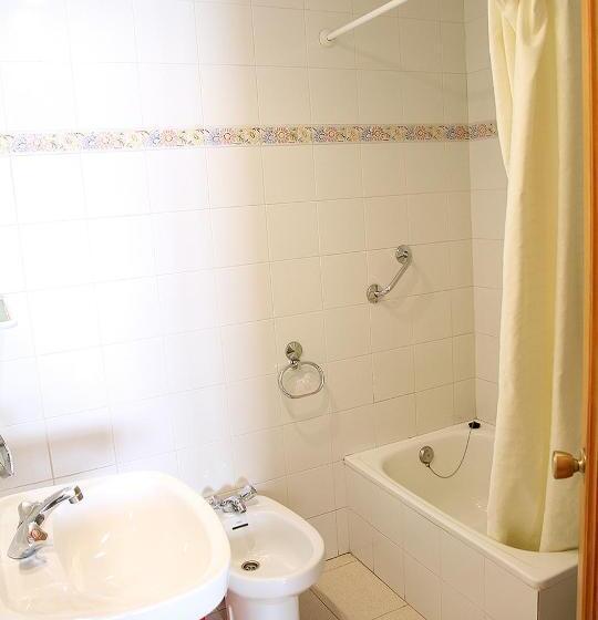 اتاق استاندارد, Hostal Fonda Prat