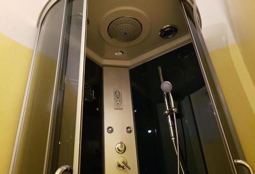 اتاق استاندارد, Bed Rho Stazione