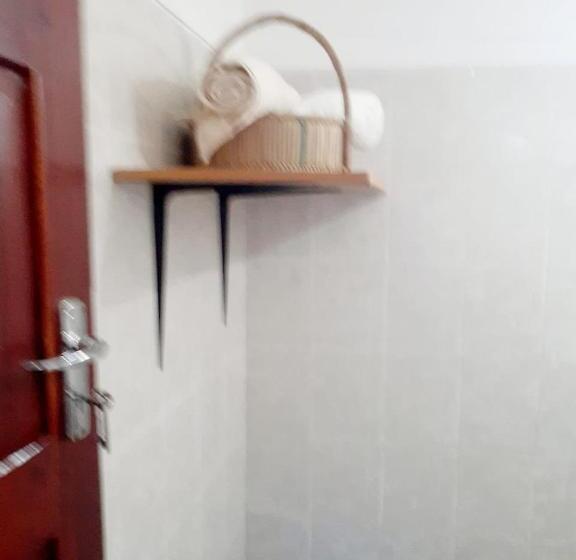 اتاق استاندارد, Landa's Guest House