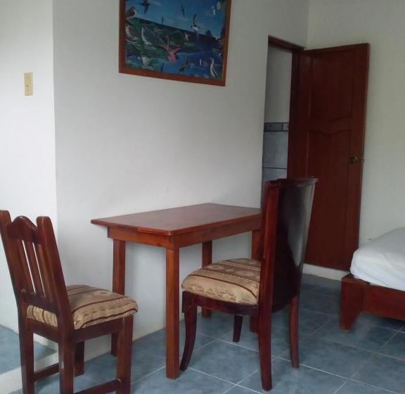 اتاق استاندارد سه نفره, Hospedaje Sarita