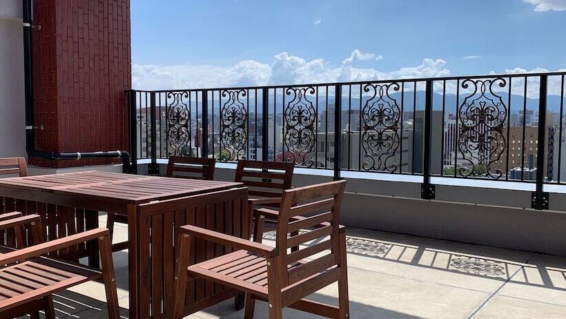 آپارتمان لوکس 1 خوابه, European House Reisen