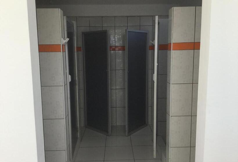 تختخواب در اتاق مشترک, Antares Paracas