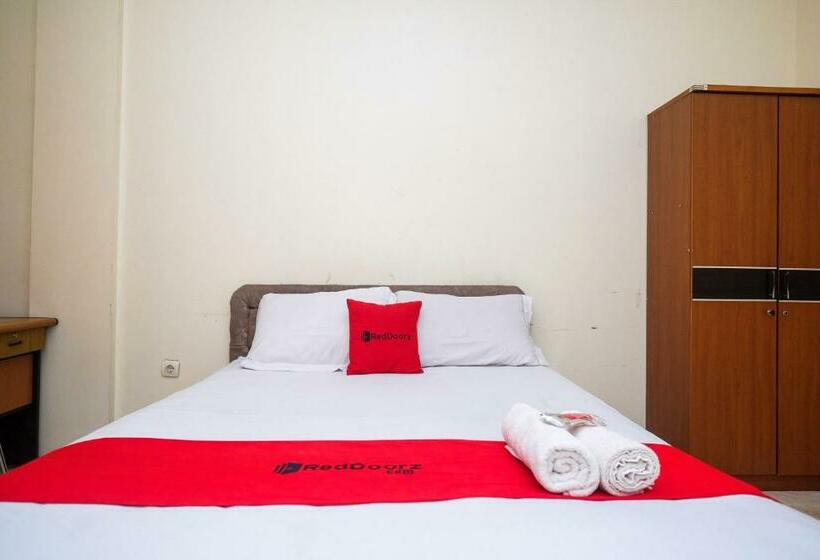اتاق استاندارد, Reddoorz Near Jalan Wolter Monginsidi Manado