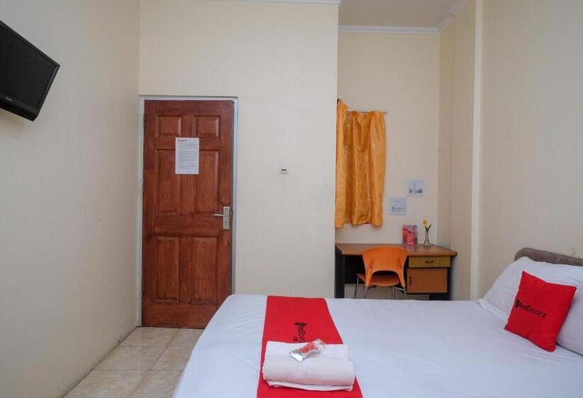 اتاق استاندارد, Reddoorz Near Jalan Wolter Monginsidi Manado