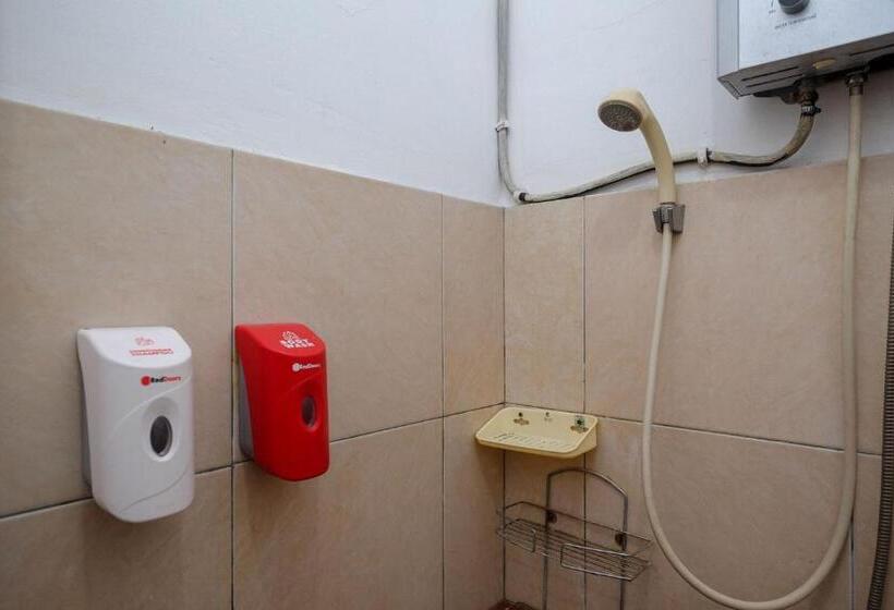 اتاق استاندارد, Reddoorz Near Jalan Wolter Monginsidi Manado
