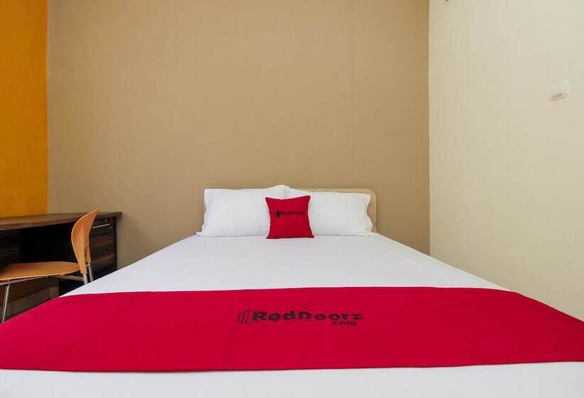 اتاق استاندارد, Reddoorz Near Jalan Wolter Monginsidi Manado