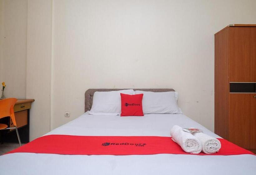 اتاق استاندارد, Reddoorz Near Jalan Wolter Monginsidi Manado