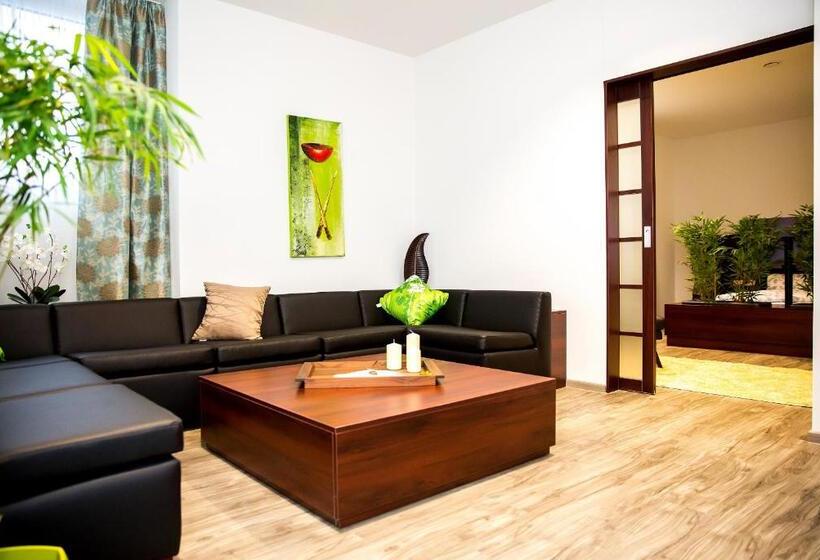 سوییت لوکس, Plus Punkt Private Spa