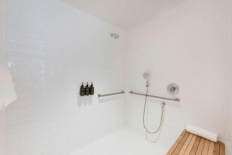 اتاق استاندارد برای معلولان, Canopy by Hilton San Francisco SoMa