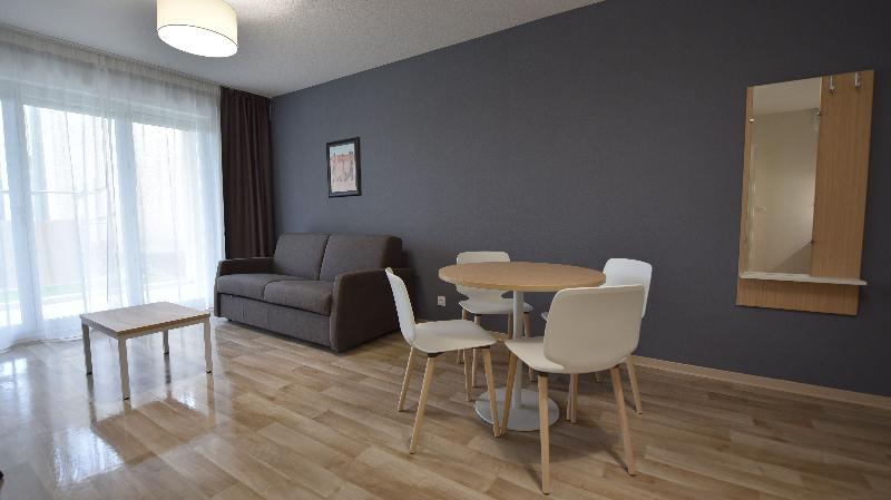 استودیوی استاندارد, Residence Bella Vista