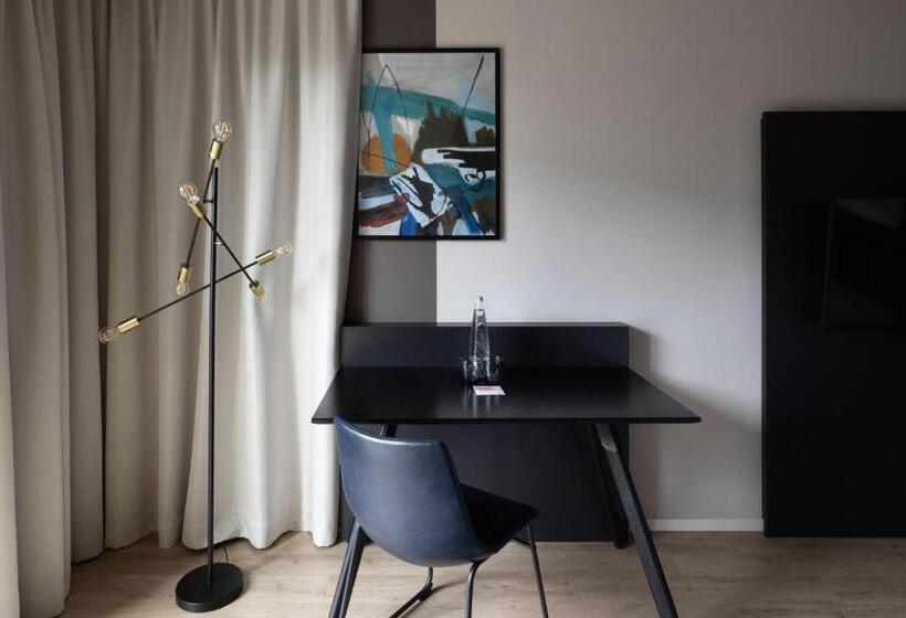 اتاق استاندارد یک تخته با بالکن, Numa I Stark Rooms & Apartments