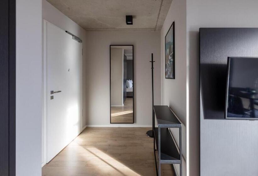 سوئیت با بالکن, Numa I Stark Rooms & Apartments
