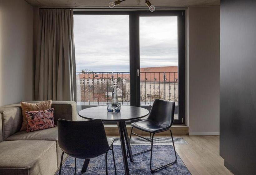 سوئیت با بالکن, Numa I Stark Rooms & Apartments