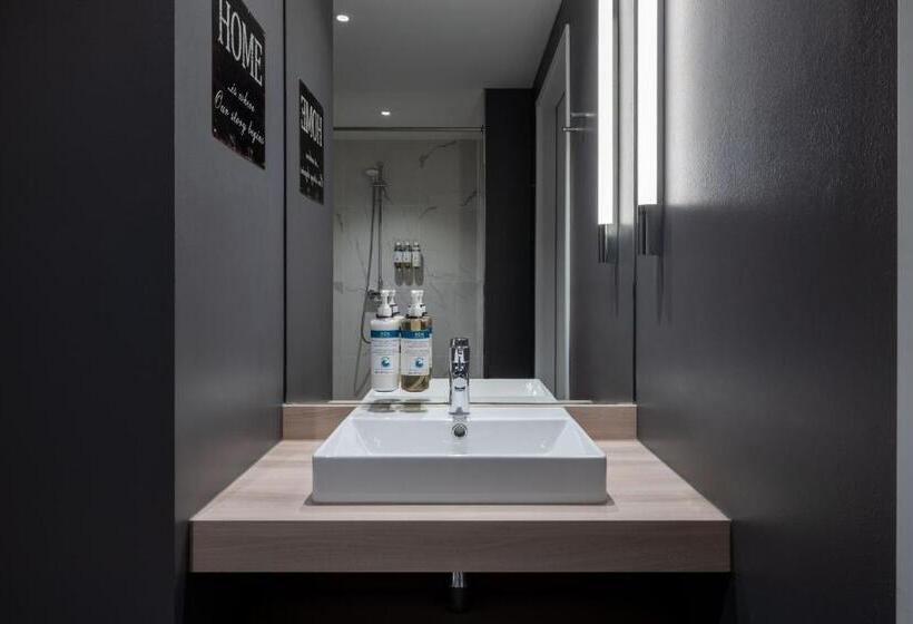 سوییت جونیور با بالکن, Numa I Stark Rooms & Apartments