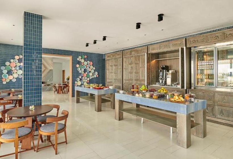 سوئیت رویال, Hyatt Regency Aqaba Ayla Resort