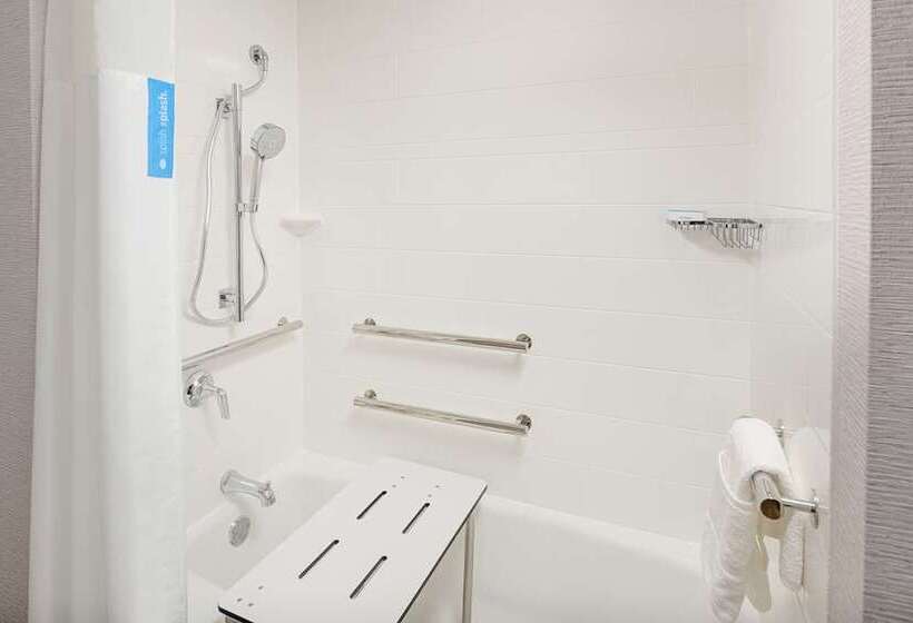 اتاق استاندارد برای معلولان, Hampton Inn Champaign Southwest