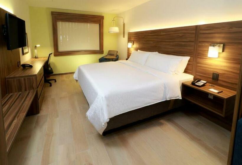 اتاق استاندارد با تخت بزرگ, Holiday Inn Express & Suites   Playa Del Carmen, An Ihg