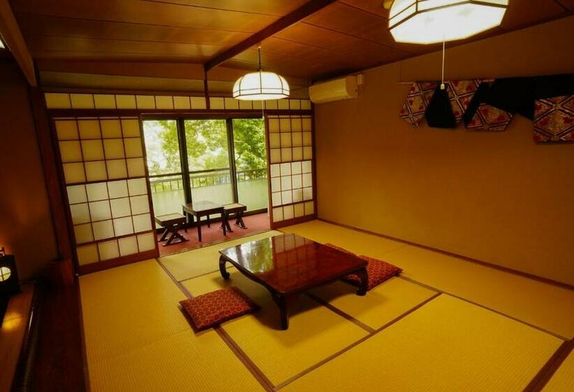 اتاق استاندارد چهار تخته, Onsen Yado Mizuguchi