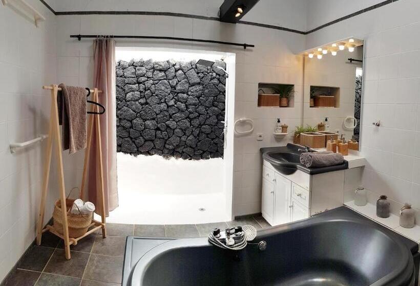 اتاق لوکس خانوادگی, B&b La Mimosa