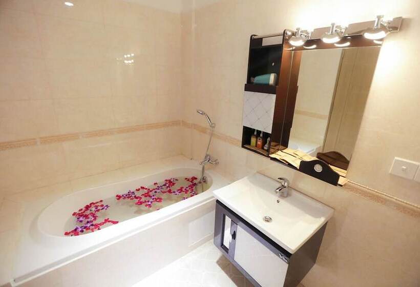 اتاق لوکس, Grand Garden Hotel Yangon