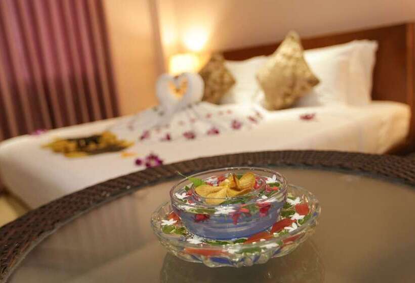 اتاق لوکس, Grand Garden Hotel Yangon