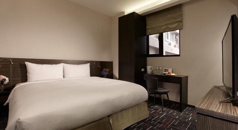 اتاق استاندارد با تخت دو نفره بزرگ, Hampton Inn & Suites Chicago/waukegan