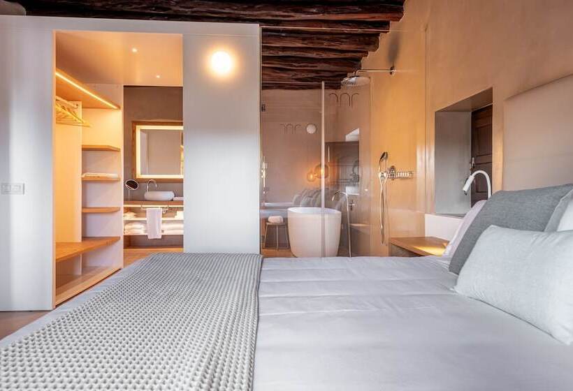 سوییت, Safragell Ibiza Suites & Spa