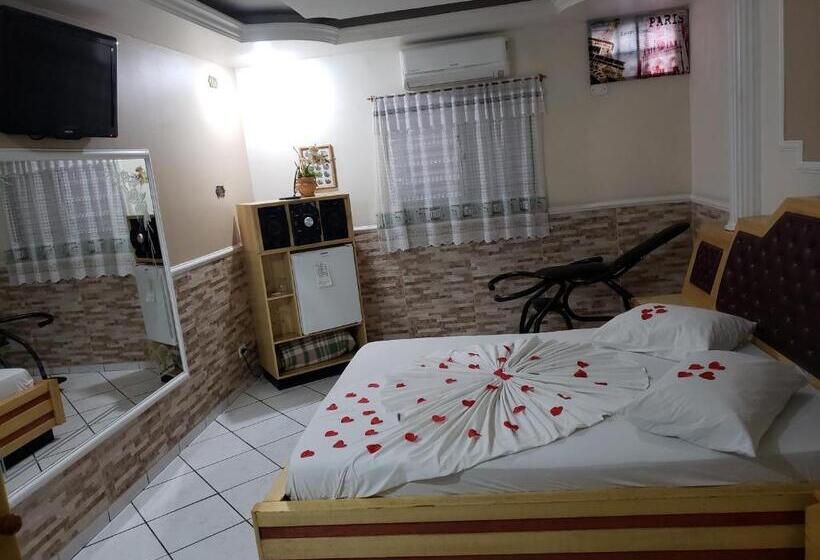 استودیوی سوپریور, Motel Mont Blanc Gru