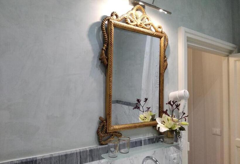 اتاق لوکس, B&b  La Bottega D Arte