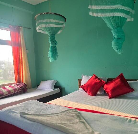 اتاق ساده سه‌ نفره, Tiger Corner Inn Homestay