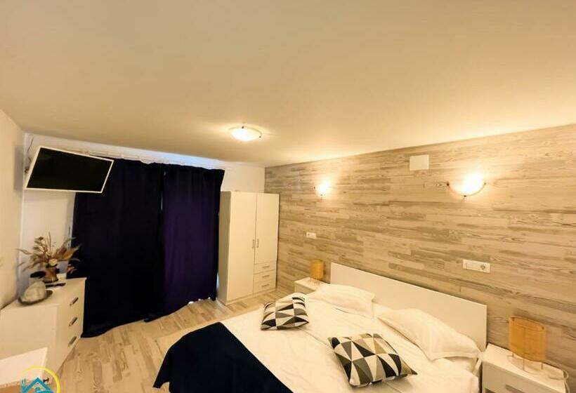 اتاق راحتی سه تخته, Complex Turistic Casa Anastasia