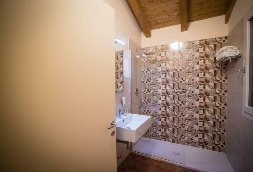 اتاق استاندارد یک نفره, Podere Zampiera Vecchia