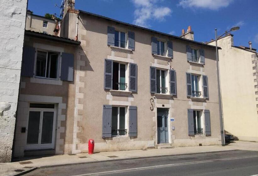 Habitación Familiar, Les Trois Fontaines