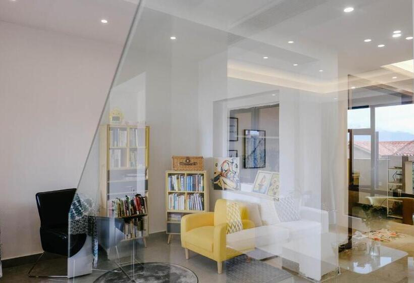 اتاق استاندارد با چشم‌انداز باغ, Dali Lila's House Seaview Guesthouse