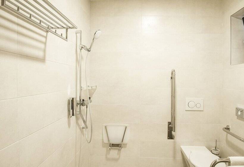 اتاق استاندارد برای معلولان, Penzión & Wellness Meridiana Bojnice Rezort