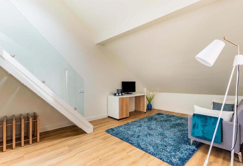 سوییت دوبلکس, Porta Da Arrábida Suites
