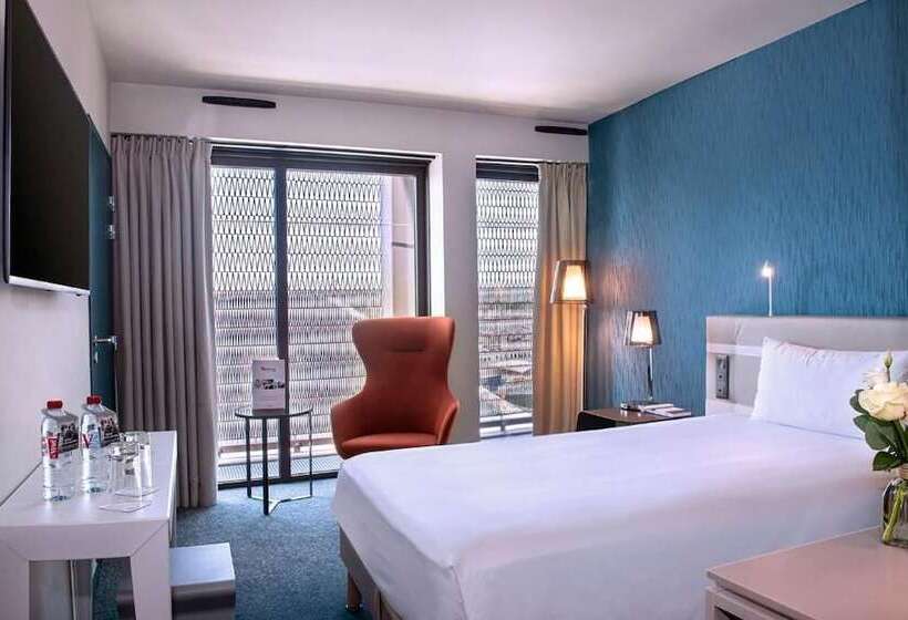 اتاق استاندارد یک نفره, Radisson Blu Hotel Bordeaux