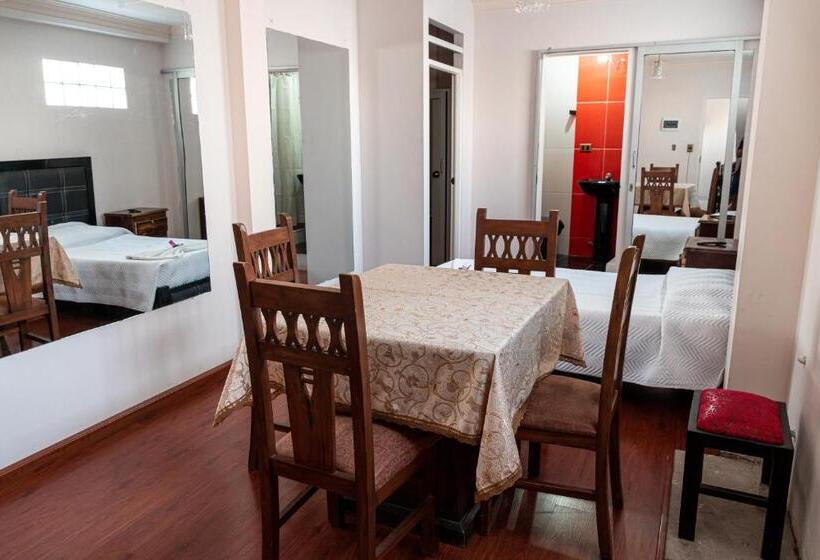 اتاق خانوادگی, Residencial Velia & Victoria