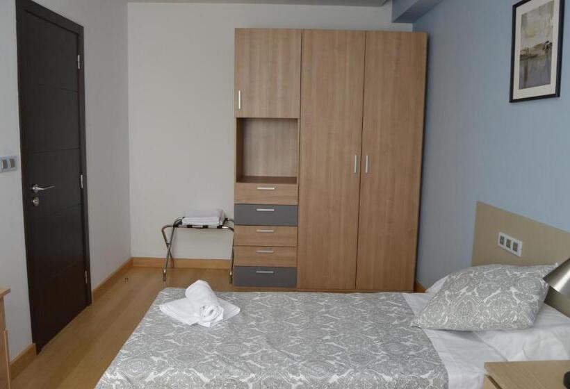 اتاق خانوادگی, Pension Suite Camino Norte