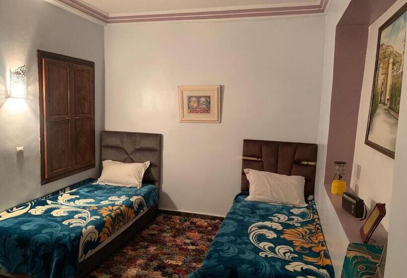 اتاق کلاسیک چهارنفره, Riad Malak
