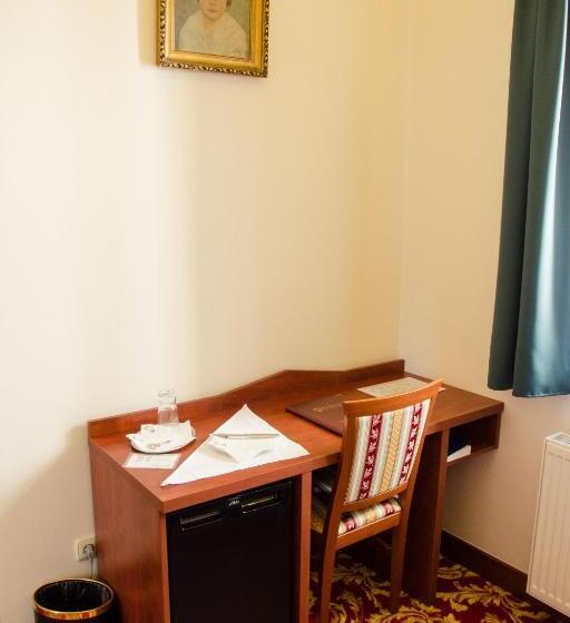 اتاق لوکس یک تخته, Fortna