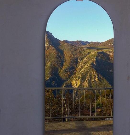اتاق کلاسیک سه تخته, Igor Bed And Breakfast