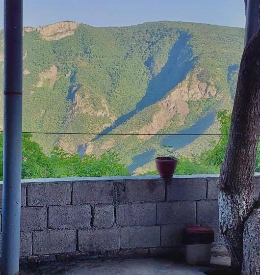 اتاق استاندارد چهار تخته, Igor Bed And Breakfast