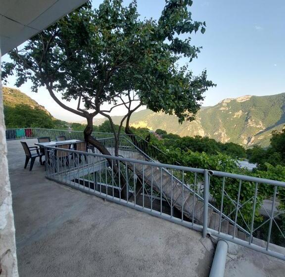 اتاق استاندارد چهار تخته, Igor Bed And Breakfast