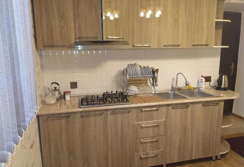 اتاق راحتی سه تخته, Vm Hostel