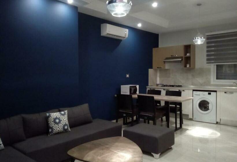 آپارتمان 1 خوابه با بالکن, London House