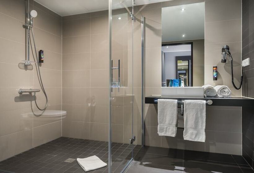 חדר סופריור, Holiday Inn   The Niu, Square Mannheim, An Ihg