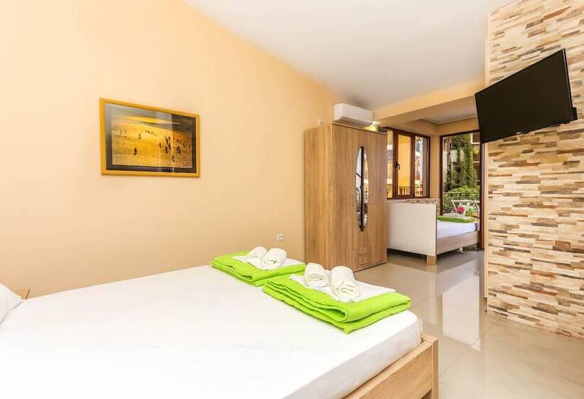اتاق لوکس چهار تخته, Jovan Apartments