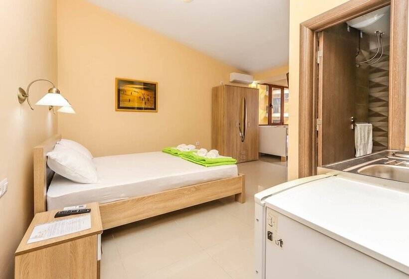 اتاق لوکس چهار تخته, Jovan Apartments